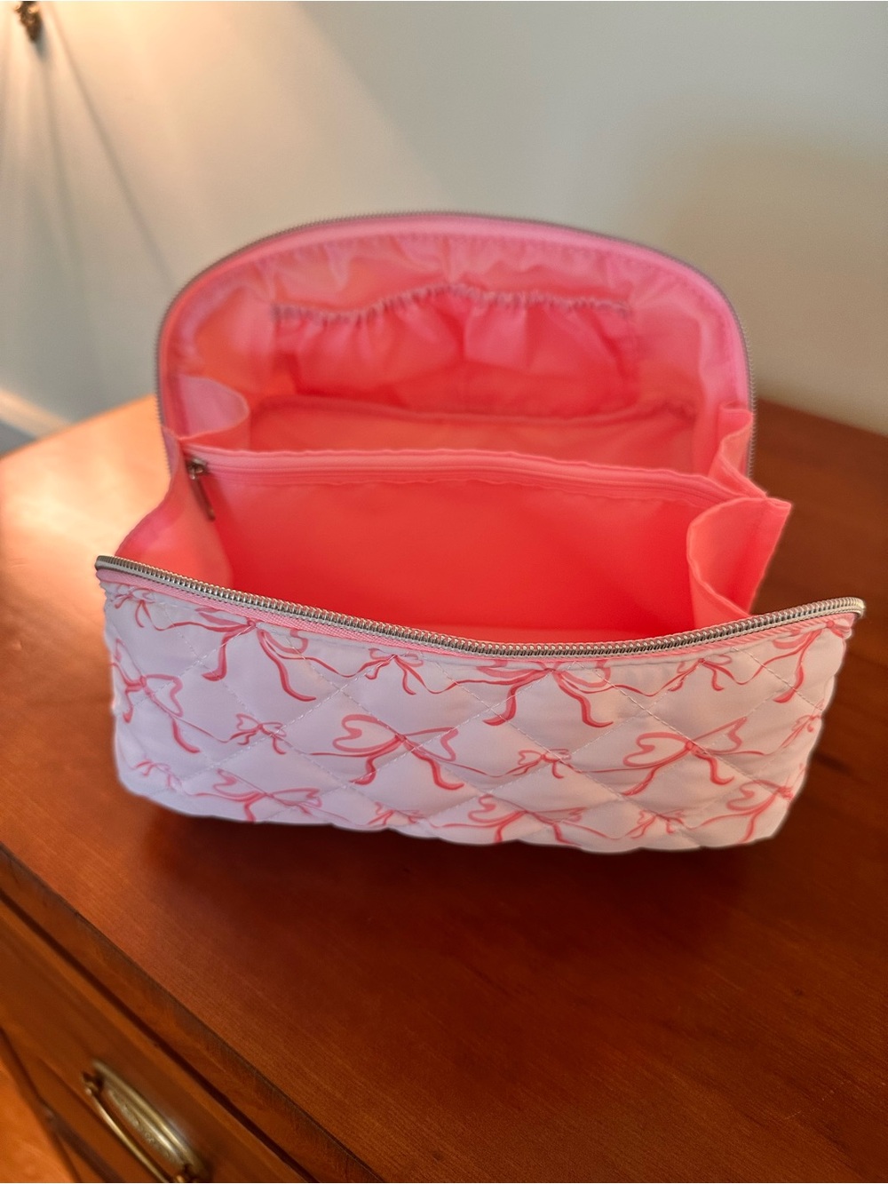 Pink Quilted Bow Print Cosmetic Case - Picture 3 of 3
